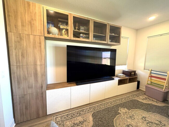 Building Photo - Coming Soon!  Stunning 4-Bedroom Home in G...