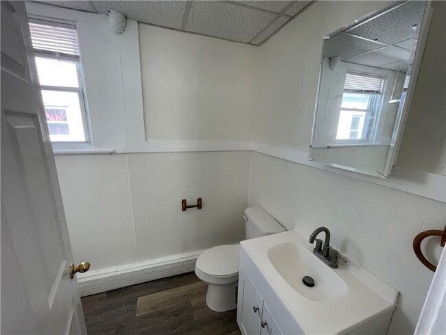 Building Photo - 124 East St