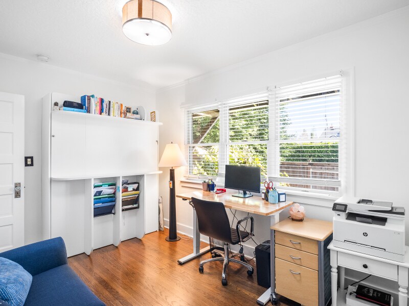 Building Photo - 3044 NE 53rd Ave