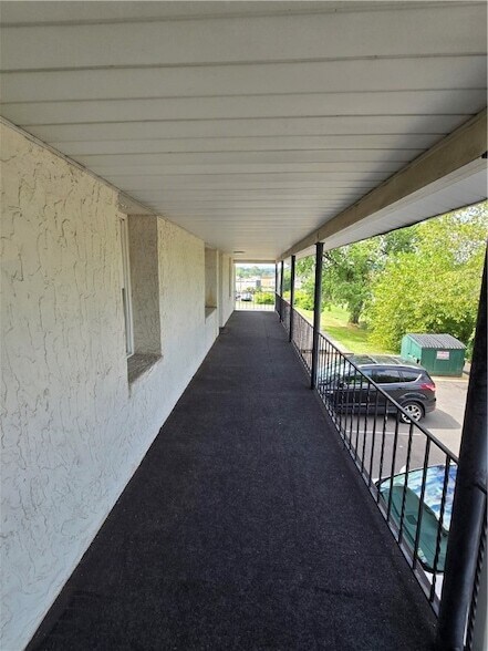 Building Photo - 2604 Brodhead Rd