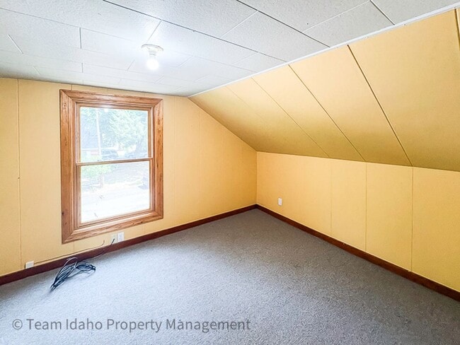 Building Photo - 1203 S Logan St