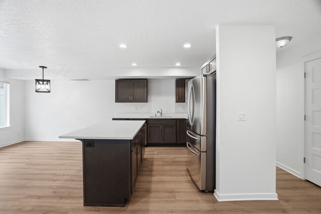 Building Photo - 1506 N Michigan Ln