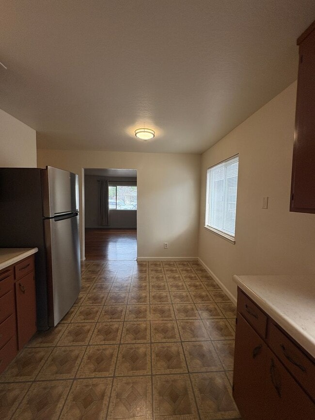 Building Photo - 820 Bryte Ave