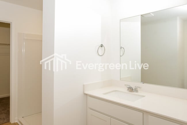 Building Photo - 178 Labrador Ln