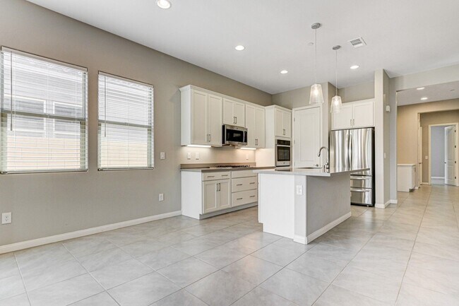 Building Photo - COMFY and NEW 3 Bedroom Home in Skye Canyon!
