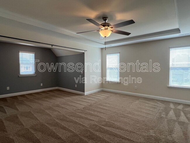 Building Photo - 4411 Low Oak Ct