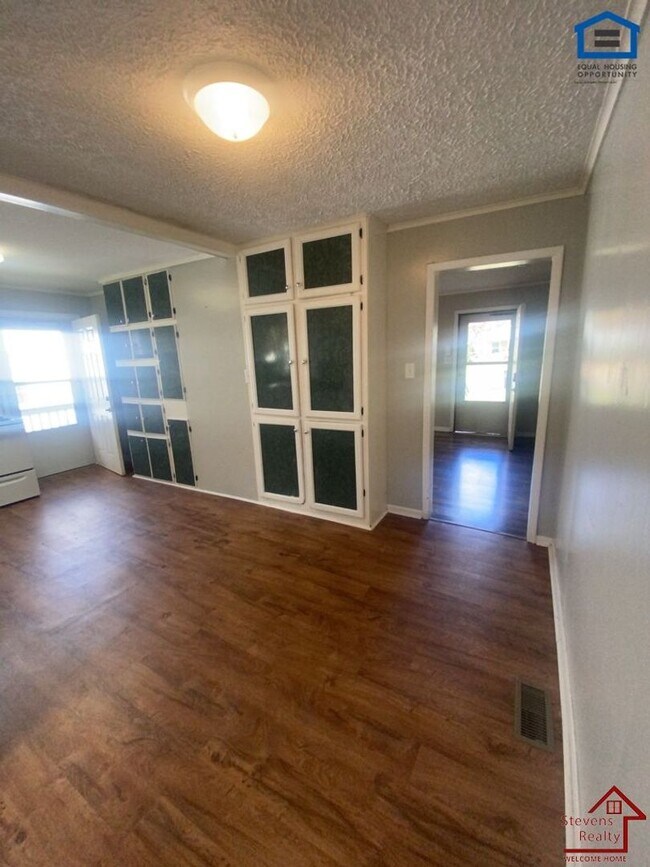 Building Photo - 3427 S Haven Rd