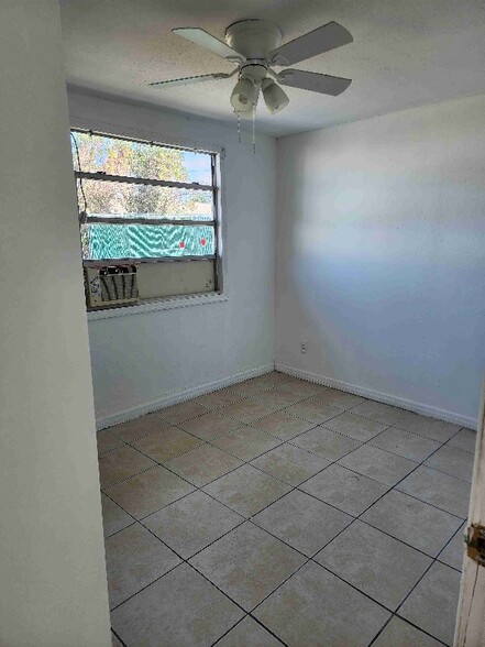 Building Photo - 8274 Herbison Ave