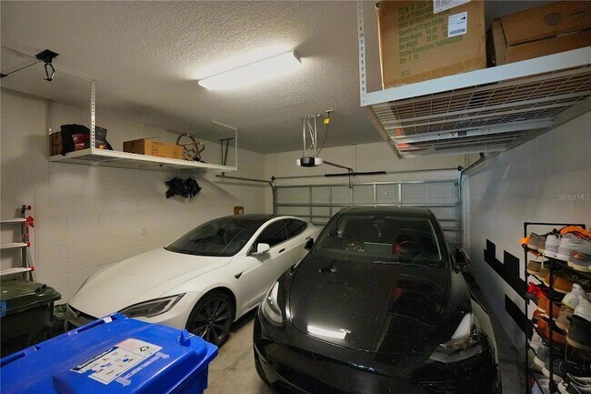 Building Photo - 594 Windy Pne Wy