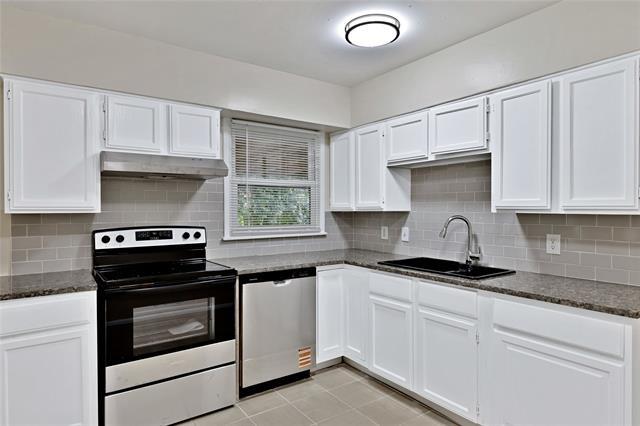 Building Photo - 4014 Sun Valley Dr