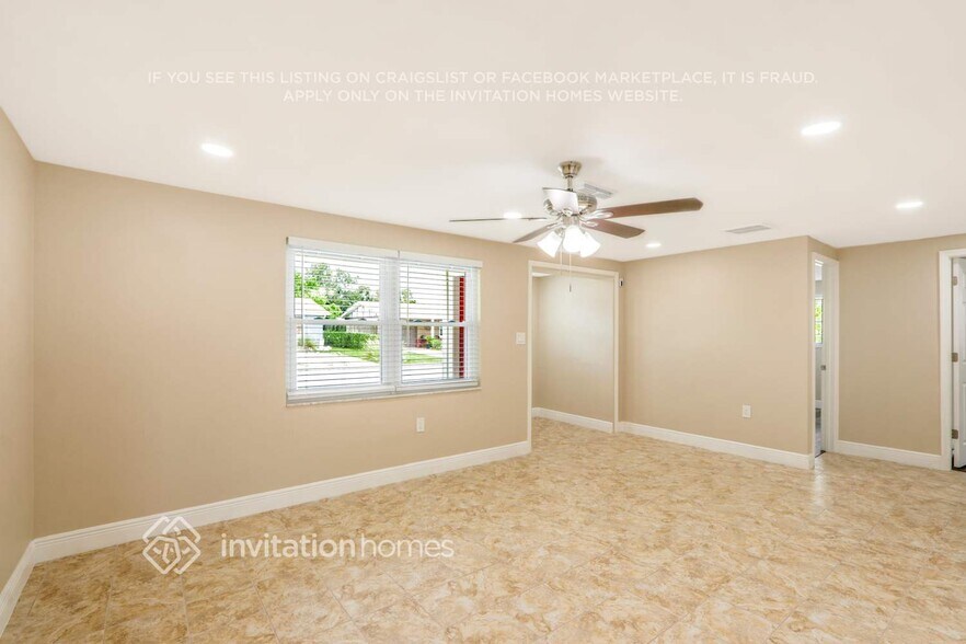 Building Photo - 7410 Ivanhoe Dr