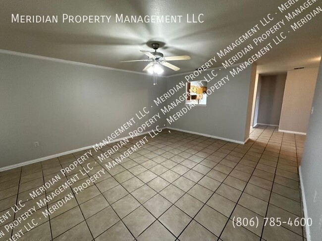 Building Photo - 533 N. Clinton-