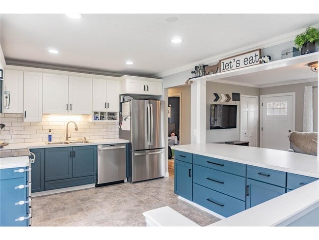 Building Photo - 112514 E Washington Ln