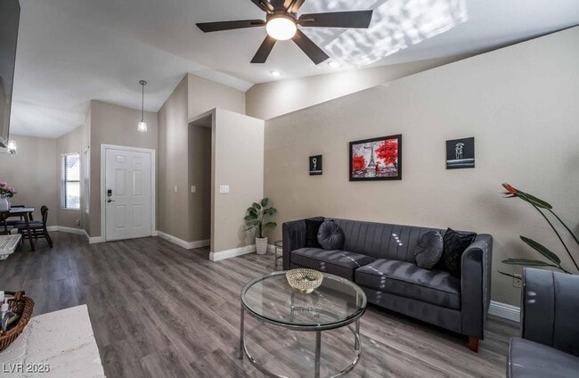 Building Photo - 8233 Ducharme Ave