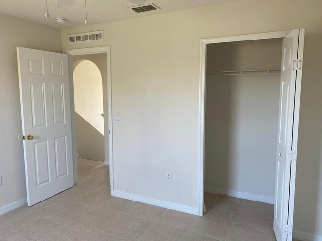 Building Photo - 217 Chadworth Dr