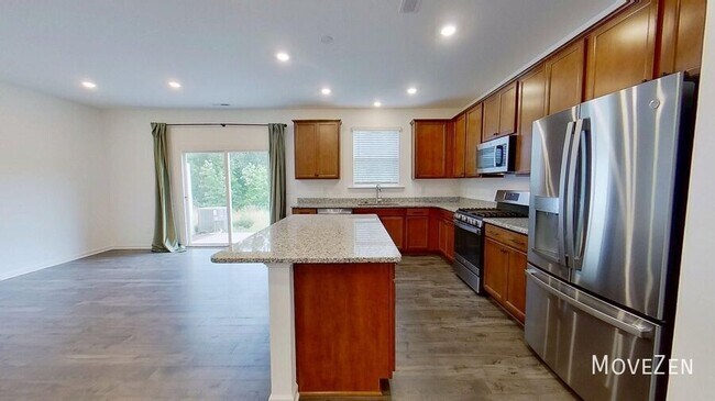 Building Photo - 227 Sweetbay Tree Dr