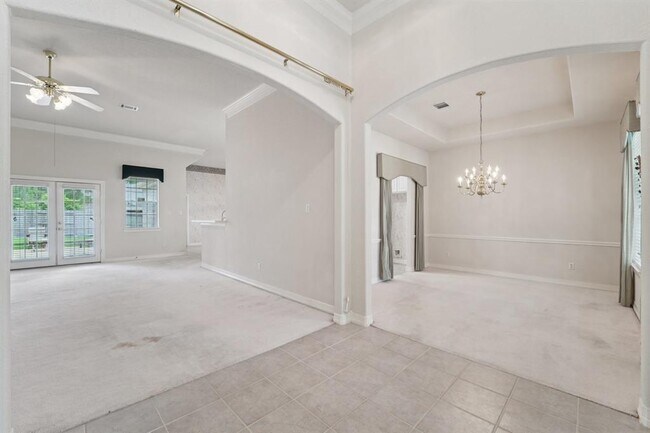 Building Photo - 11806 Regency Forest Dr