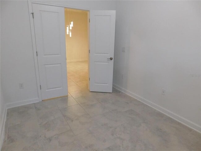 Building Photo - 1830 Good Neighbor Lp