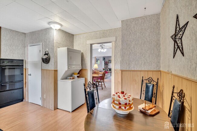 Building Photo - 314-316-316 Park Pl