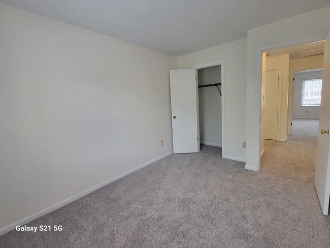 Building Photo - Updated 3BR Home in Virginia Beach – New HVAC, New Carpet & Washer/Dryer Included!
