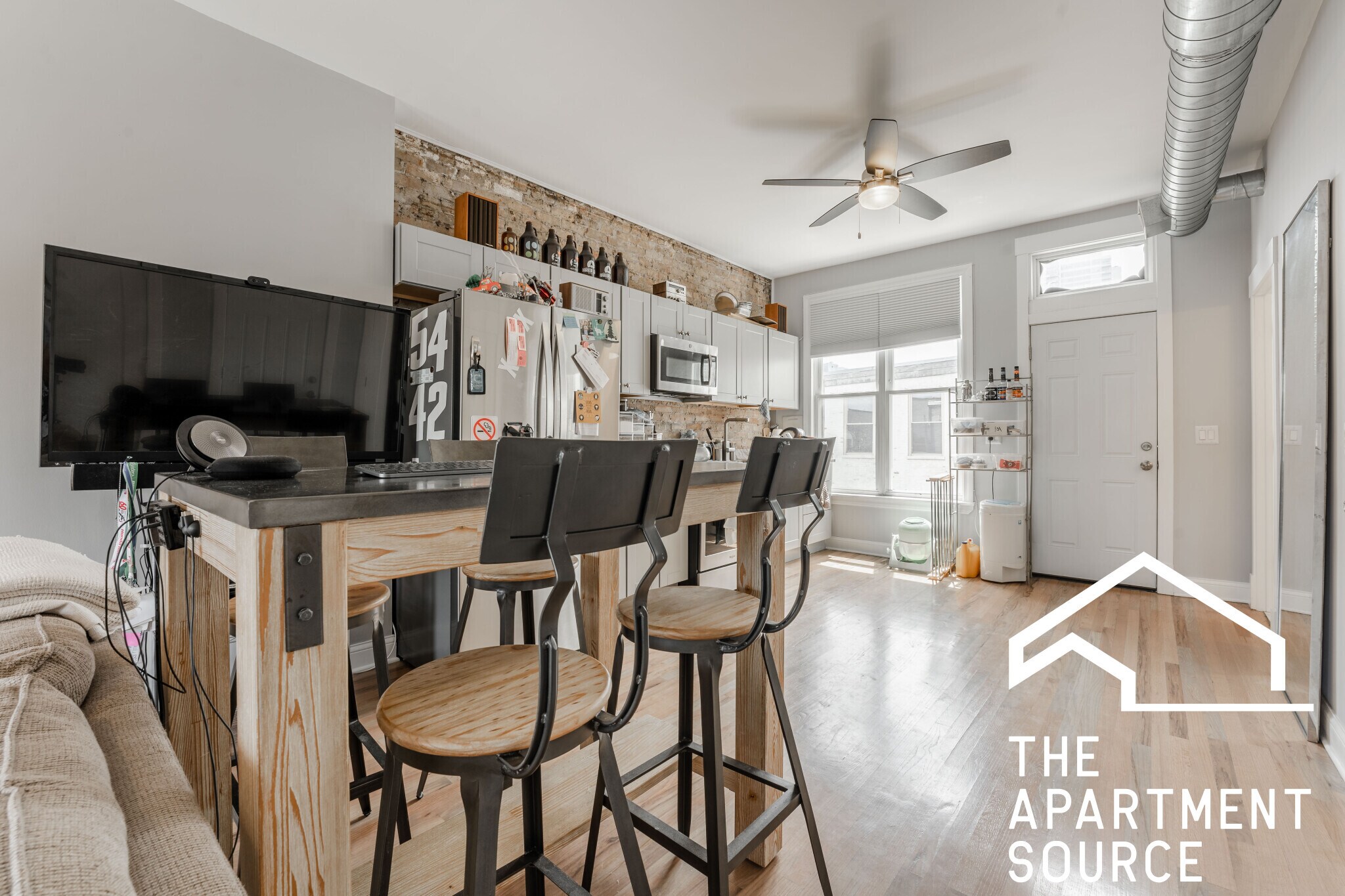 Building Photo - 731 W Ohio St