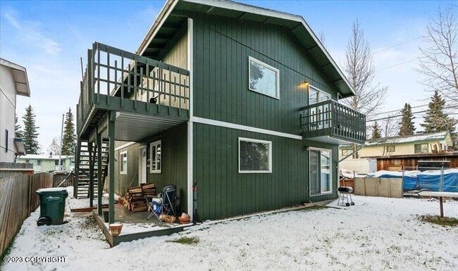Building Photo - 501 Idaho St