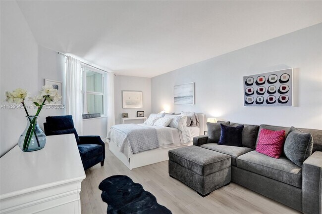 Building Photo - 1340 S Ocean Blvd