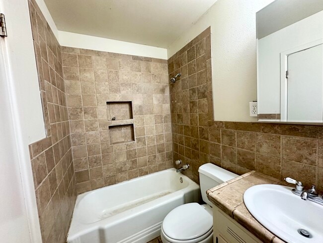 Building Photo - 5002 46th St