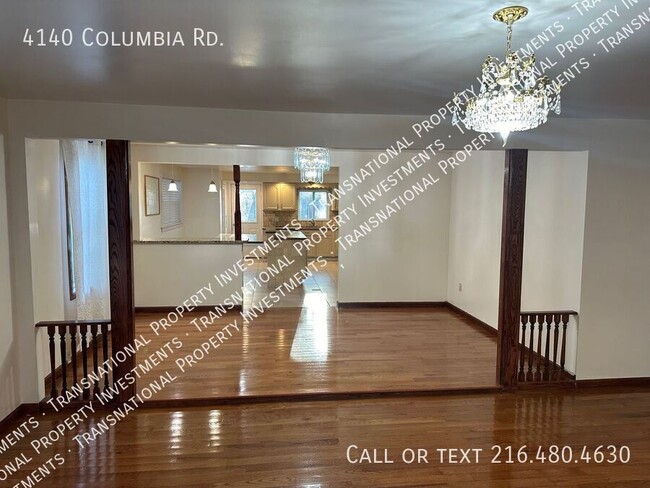 Building Photo - Rare North Olmsted Gem: Spacious 4-Bed, 4-...