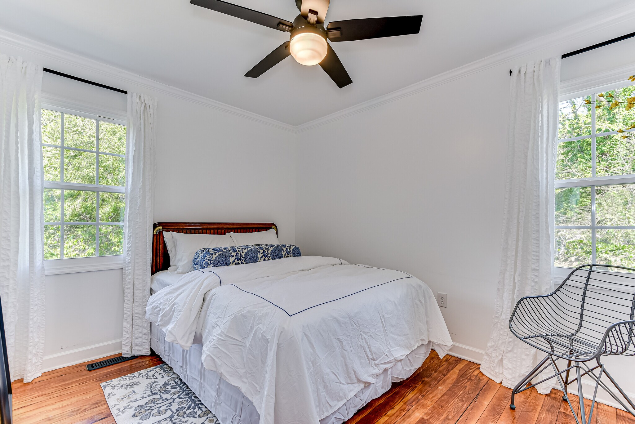 Building Photo - 2701 Oakland Ave