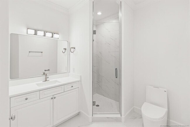 Building Photo - 47 SW Osceola St