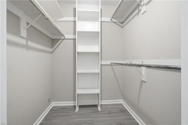 Building Photo - 317 Ferdinand Cir