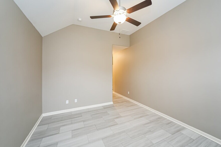 Building Photo - 155 Hidden Meadows Ln