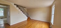 Building Photo - 222 E Whitlock Ave