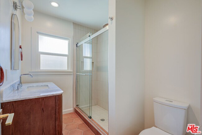 Building Photo - 12351 Riverside Dr