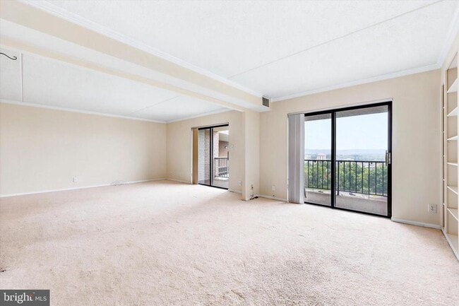 Building Photo - 21328 Valley Forge Cir
