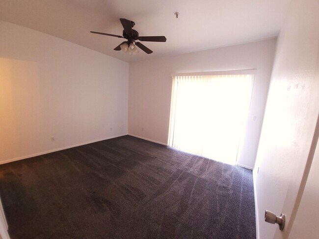 Building Photo - TEMPE CONDO IN THE HEART OF TEMPE!