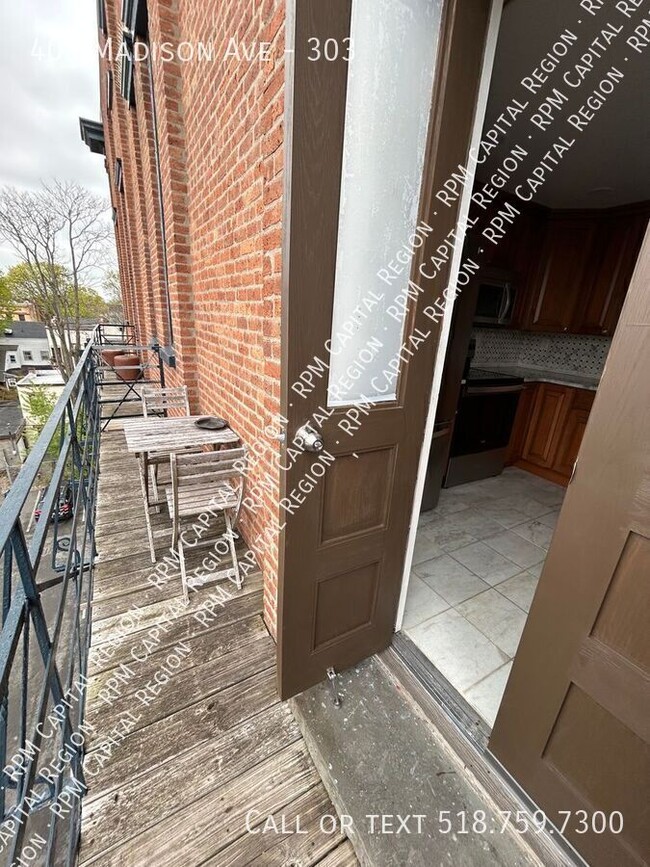 Building Photo - 409 Madison Ave