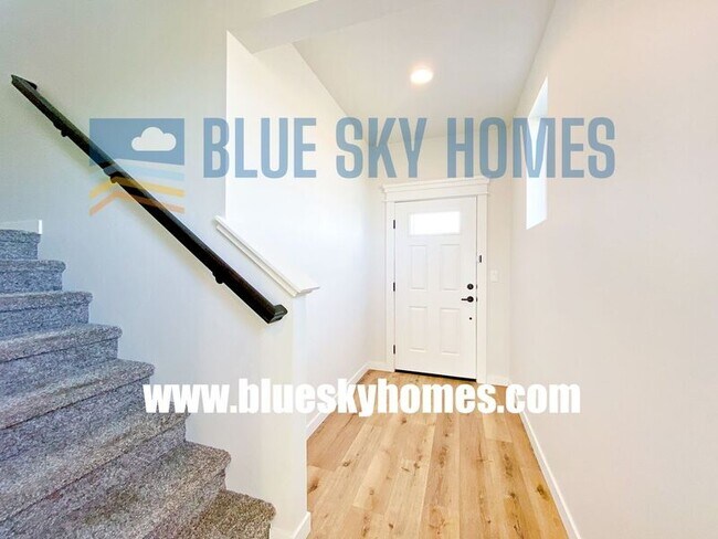 Building Photo - 173 W Norwich St