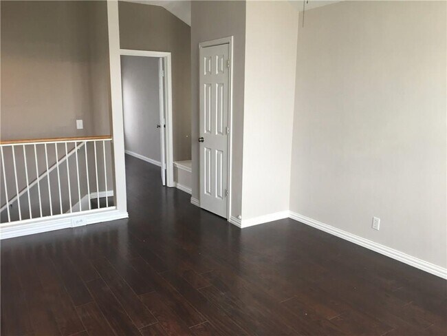 Building Photo - 312 Estate Dr