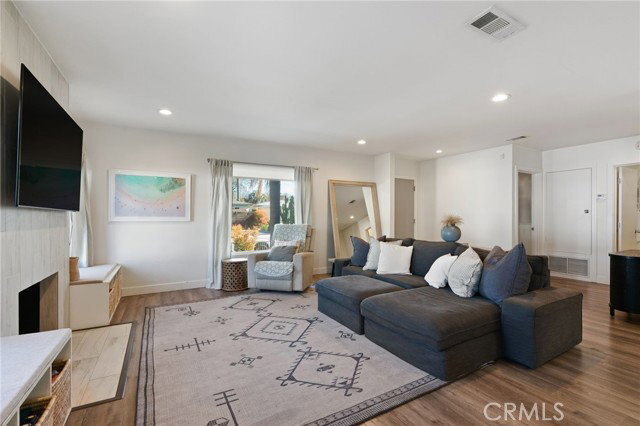 Building Photo - 7901 Flight Ave