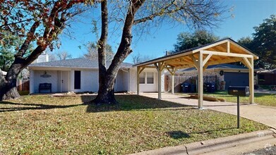 Building Photo - 3011 Bluestem Cir