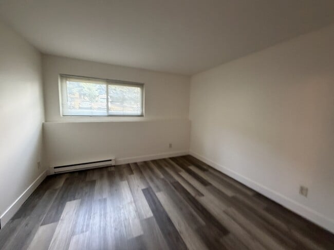 Building Photo - 414 W Beaver Creek Blvd