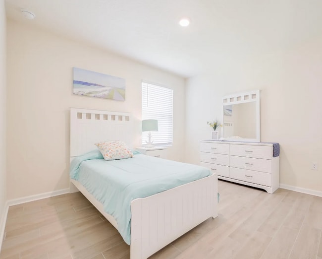 Building Photo - 257 N Hamilton Springs Rd