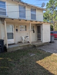 Building Photo - 106 W 5th St