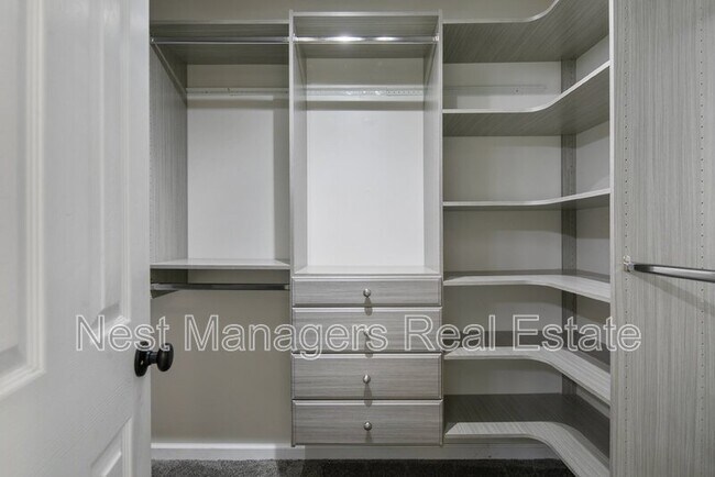 Building Photo - 1471 Steeple Run Dr