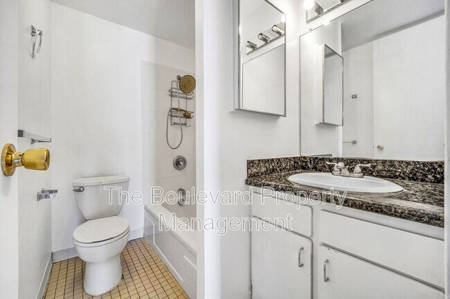 Building Photo - 5055 Likini St