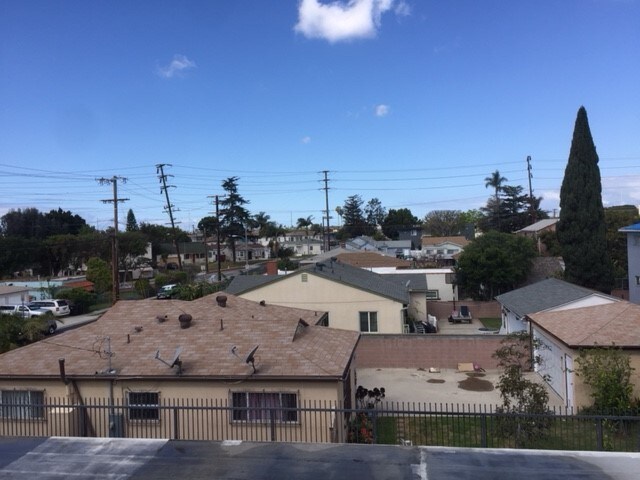 Balcony View - 901 N Cedar St