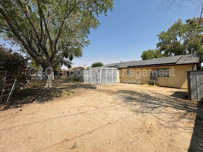 Building Photo - 14170 Montecito Pl