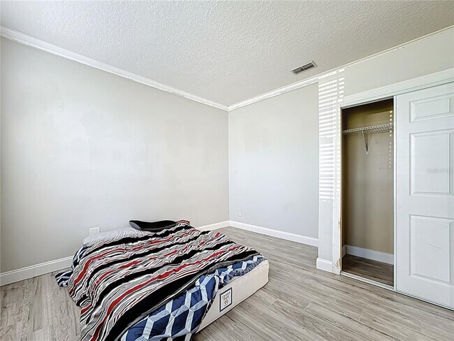 Building Photo - 9551 Bennington Chase Dr
